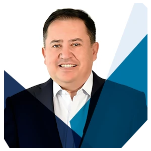 Mtro. Salvador González García
